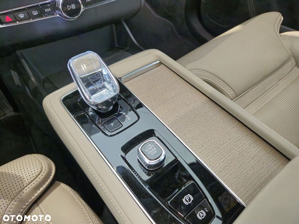 Volvo XC 90 - 29