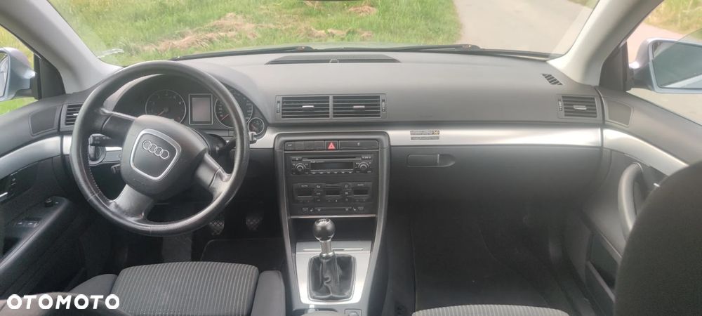 Audi A4 Avant 2.0T FSI Quattro - 5