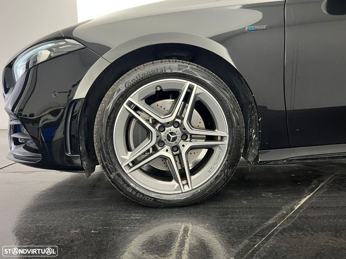 Mercedes-Benz A 250 e AMG Line - 38