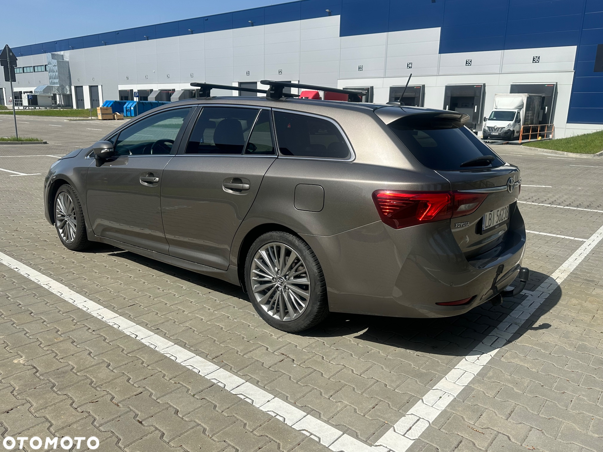 Toyota Avensis 2.0 D-4D Active Business - 4