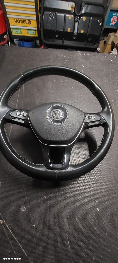 Kierownica skórzana  vw t6 pod wielofunkcję - 2