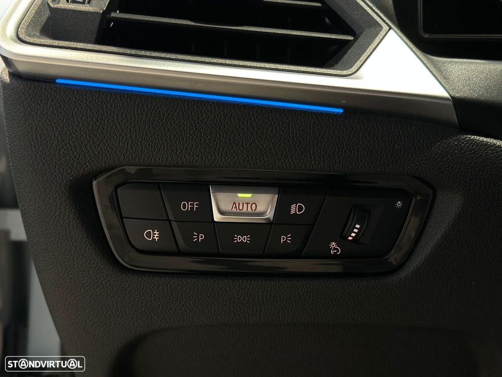 BMW i4 eDrive40 Pack Desportivo M - 14