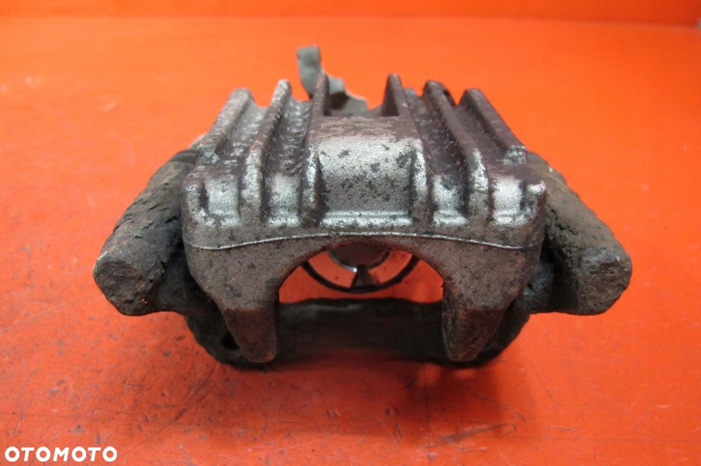 VW BORA GOLF IV AUDI A3 8L SEAT TOLEDO II SKODA ZACISK HAMULCOWY PRAWY TYŁ - 2