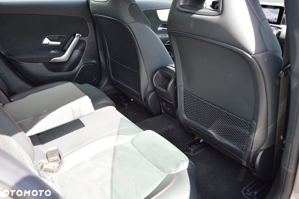 Mercedes-Benz CLA 200 mHEV AMG Line 7G-DCT - 21