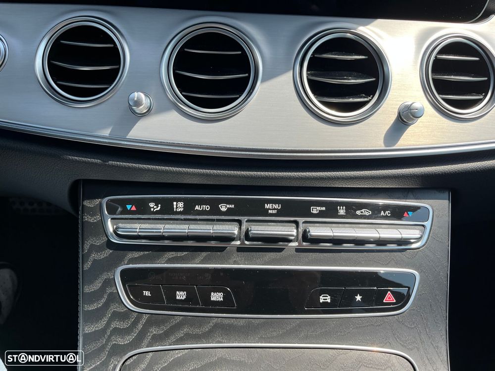 Mercedes-Benz E 300 de 9G-TRONIC AMG Line - 29