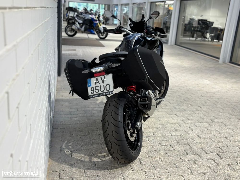 BMW F 900 XR Triple Black - 6