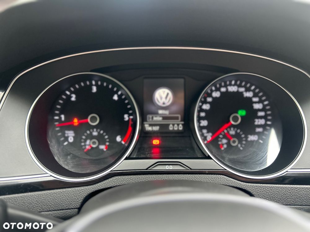 Volkswagen Passat Variant 2.0 TDI SCR DSG Comfortline - 21