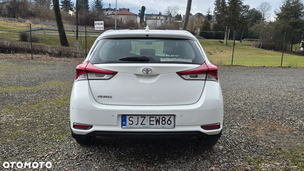 Toyota Auris 1.33 VVT-i Life - 24