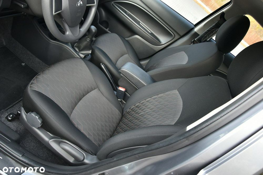 Mitsubishi Space Star - 23