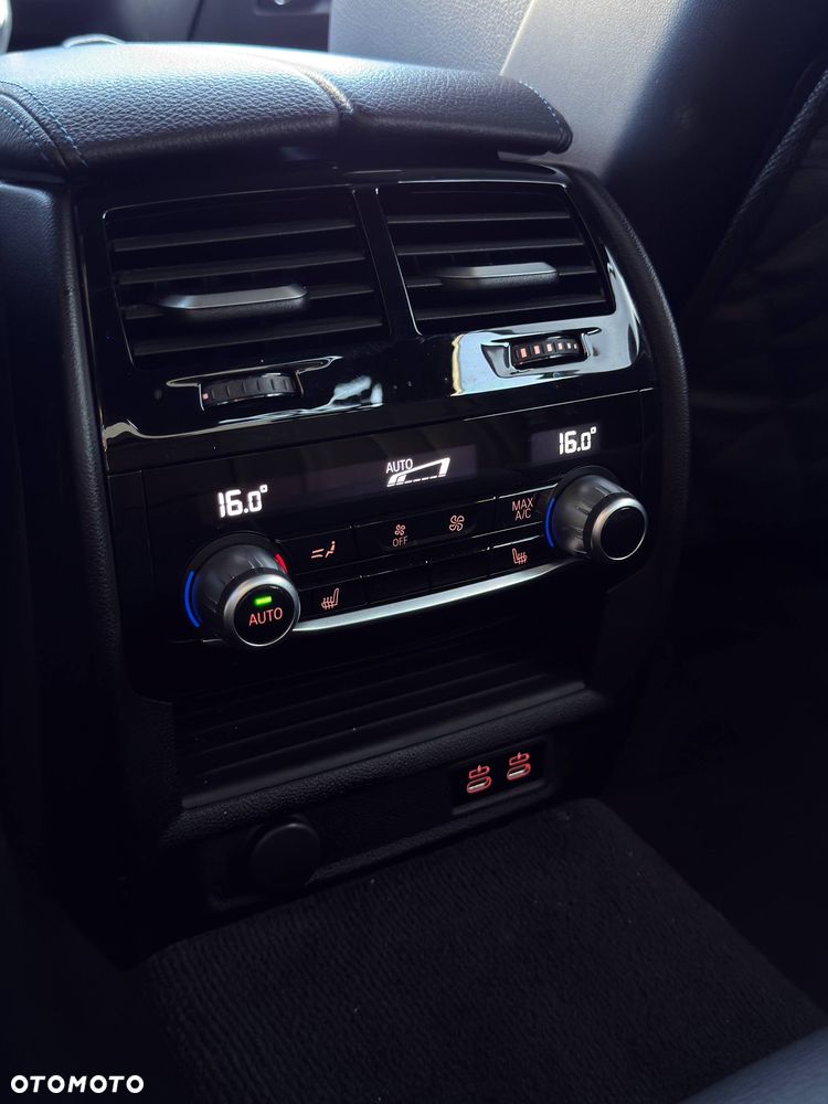 BMW Seria 5 520d xDrive M Sport sport - 30