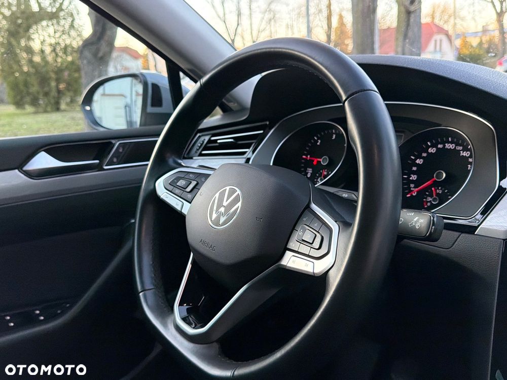 Volkswagen Passat 2.0 TDI EVO Business - 11