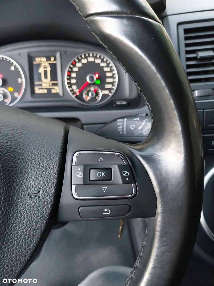 Volkswagen Multivan - 16