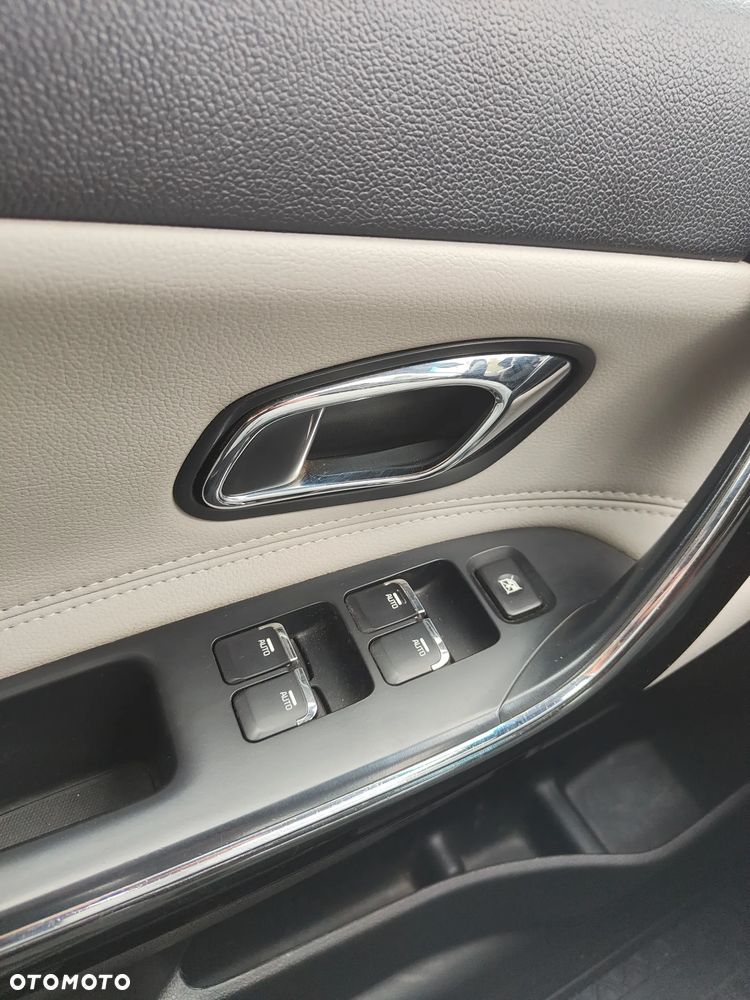 Kia Ceed 1.6 CRDi L Business Line - 12