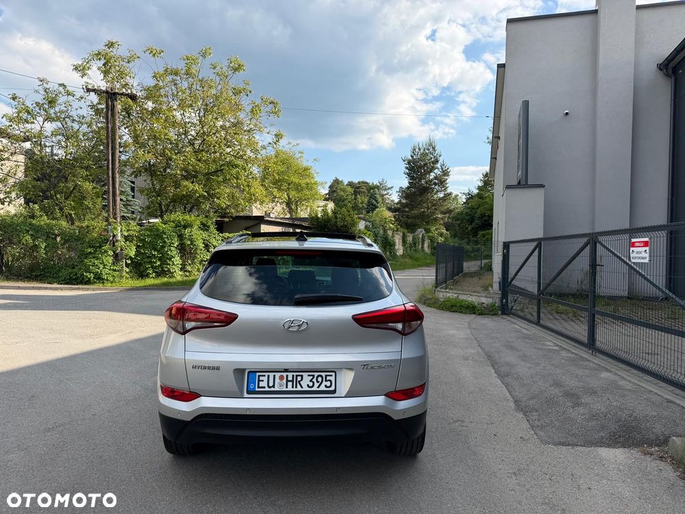 Hyundai Tucson blue 1.7 CRDi 2WD Passion Plus - 6