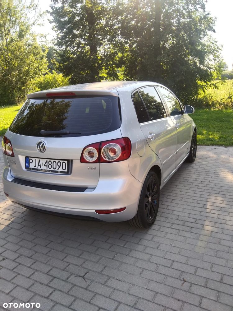 Volkswagen Golf Plus 1.6 TDI Comfortline - 12