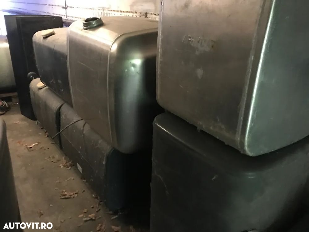 Rezervoare de camion din dezmembrari + accesorii - 13