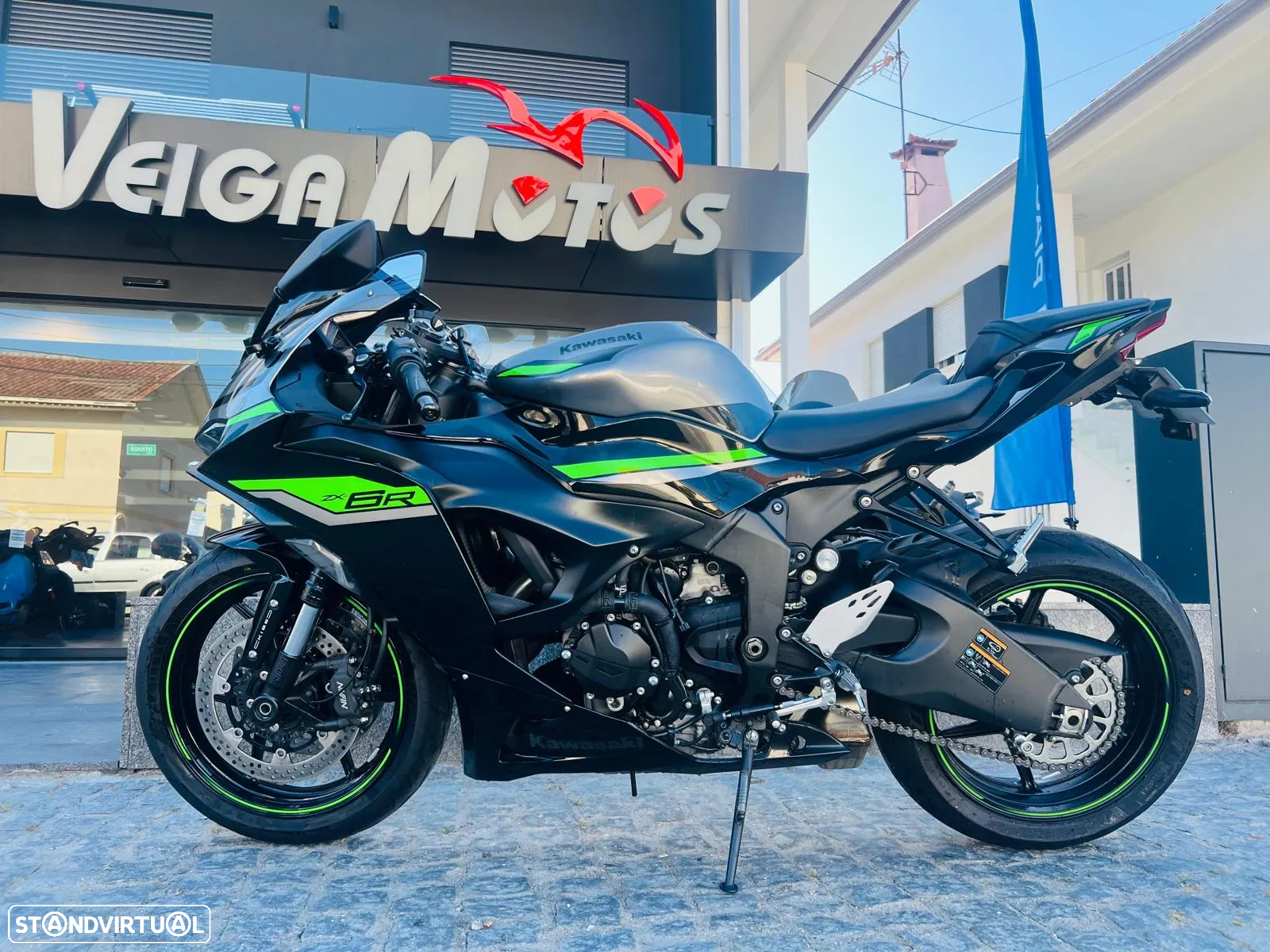 Kawasaki ZX -6r - 2
