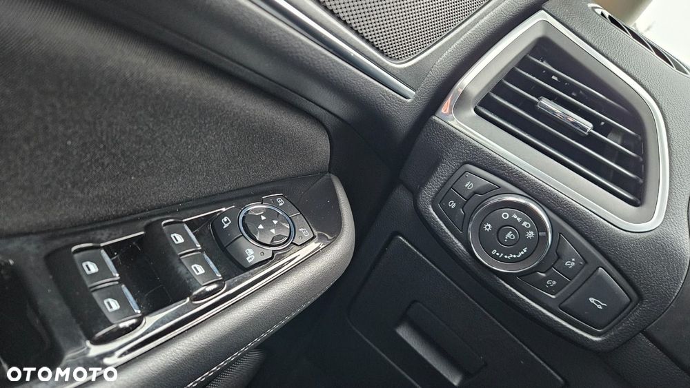 Ford S-Max 2.0 TDCi Titanium - 33