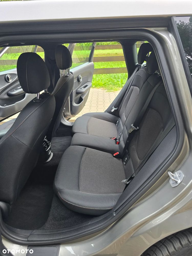 MINI Clubman One Essential Trim - 25