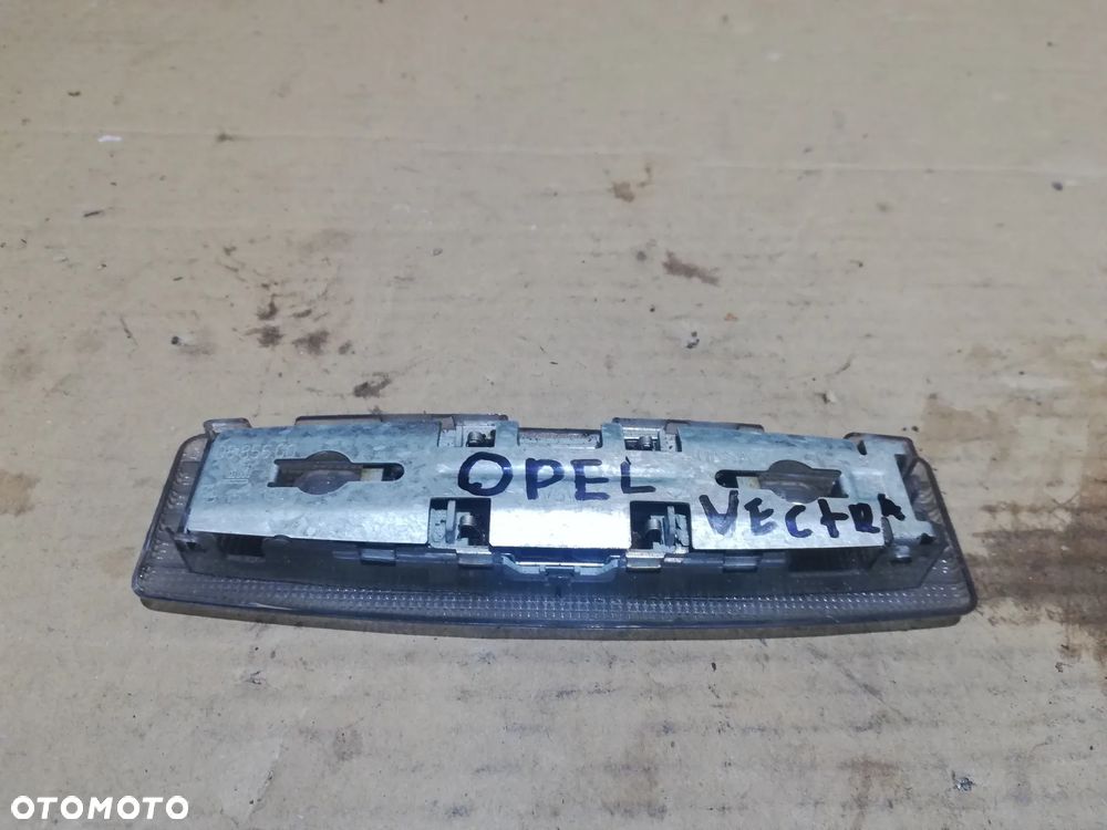 Opel Vectra lampka wnętrza wewnętrzna podsufitki - 1