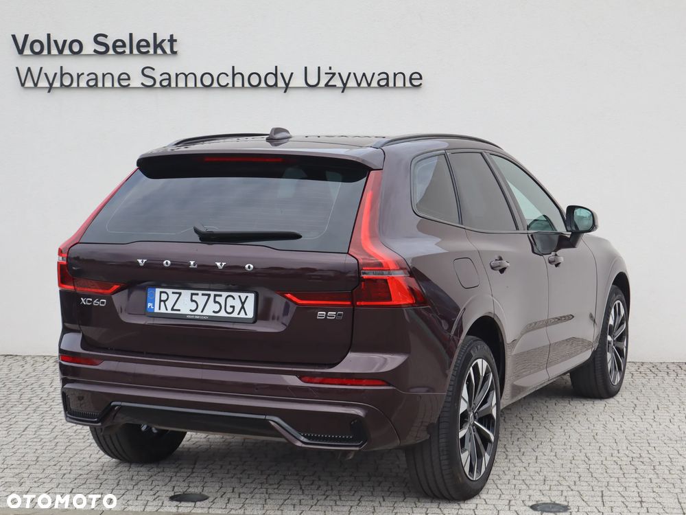 Volvo XC 60 B5 B AWD Plus Dark - 7