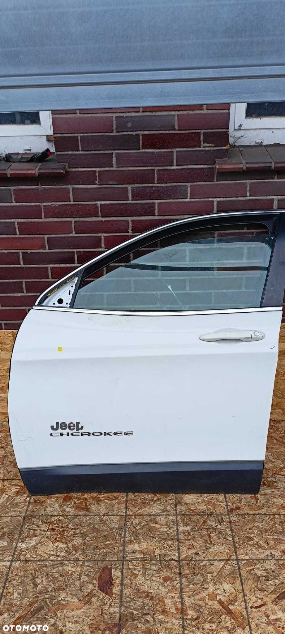 Jeep Cherokee KL Lift 2019 - 2020 Drzwi Lewa Przód KPL - 1
