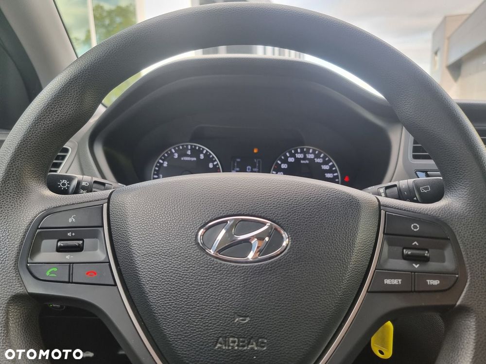 Hyundai i20 1.2 Classic Plus - 32