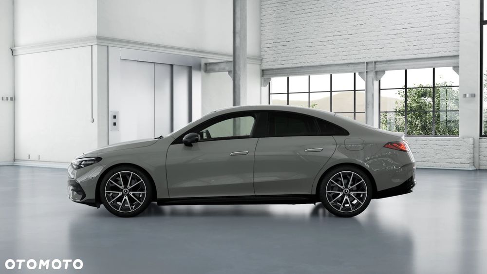 Mercedes-Benz CLA - 4