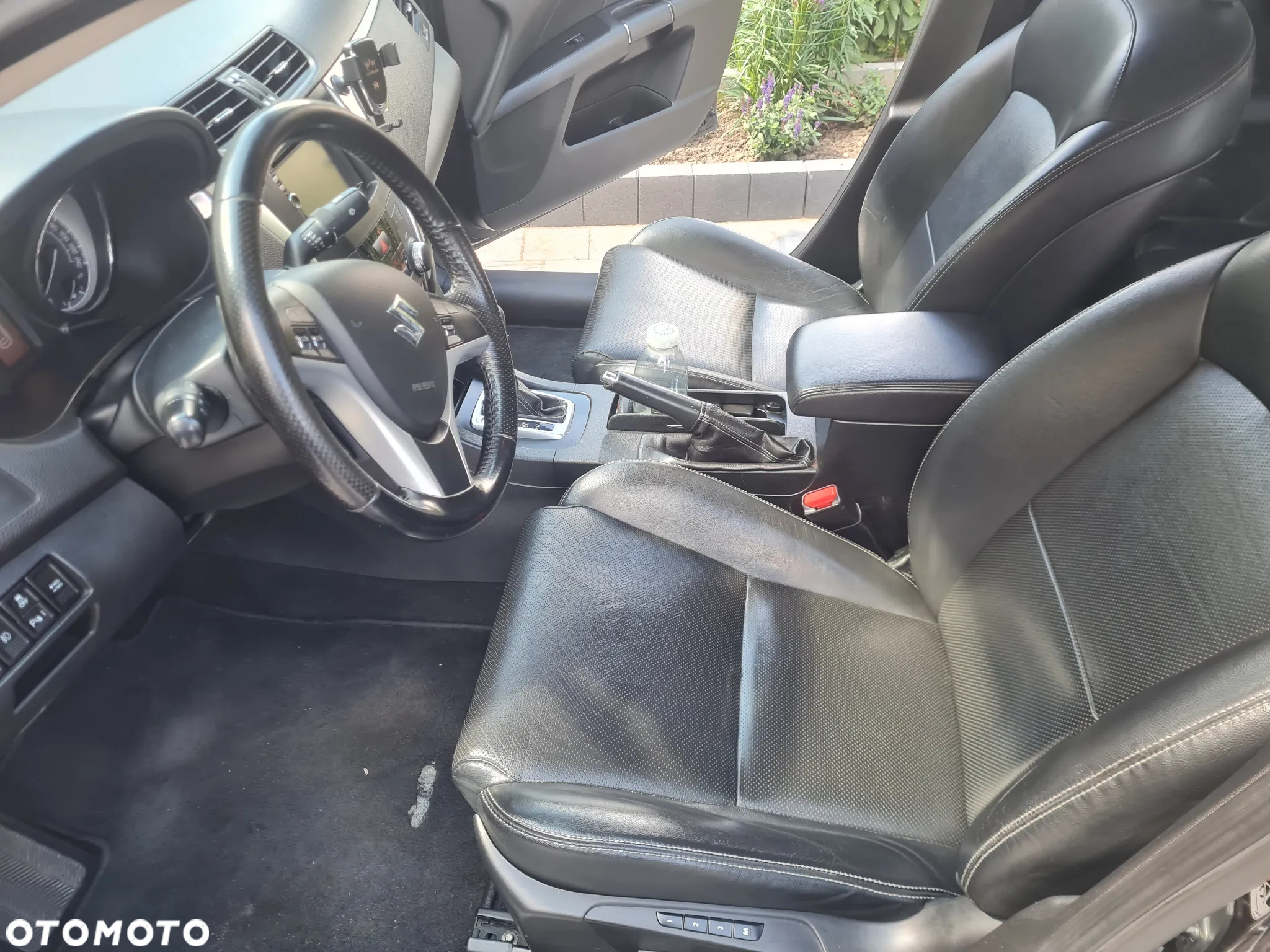 Suzuki Kizashi 2.4 Sport 4WD CVT - 6
