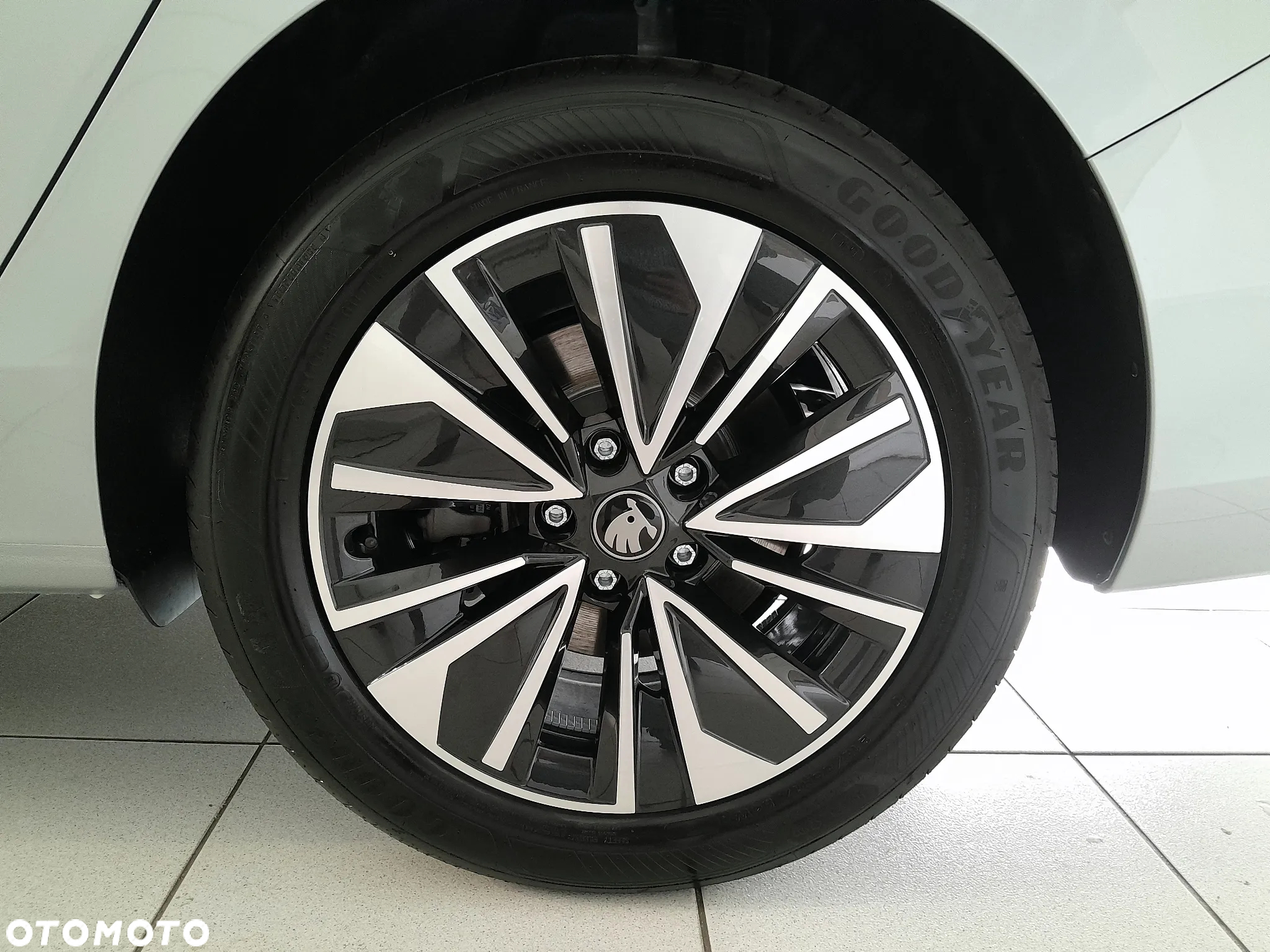 Skoda Superb 1.5 TSI Plug-in Hybrid Edition 130 DSG - 11