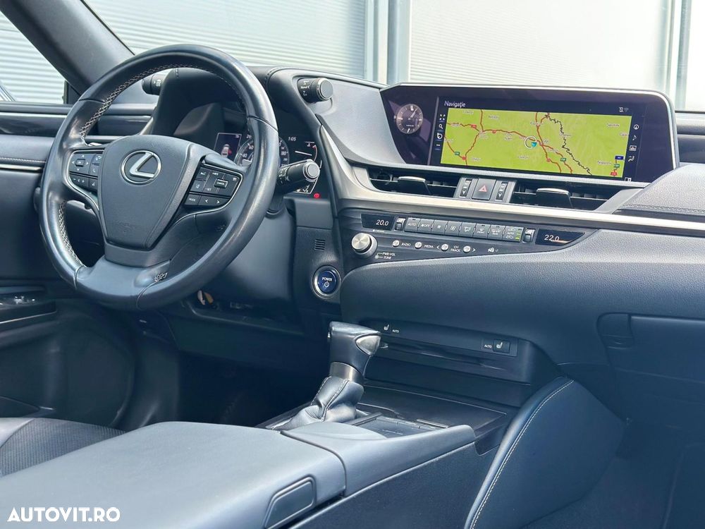 Lexus Seria ES 300h Executive Line - 19