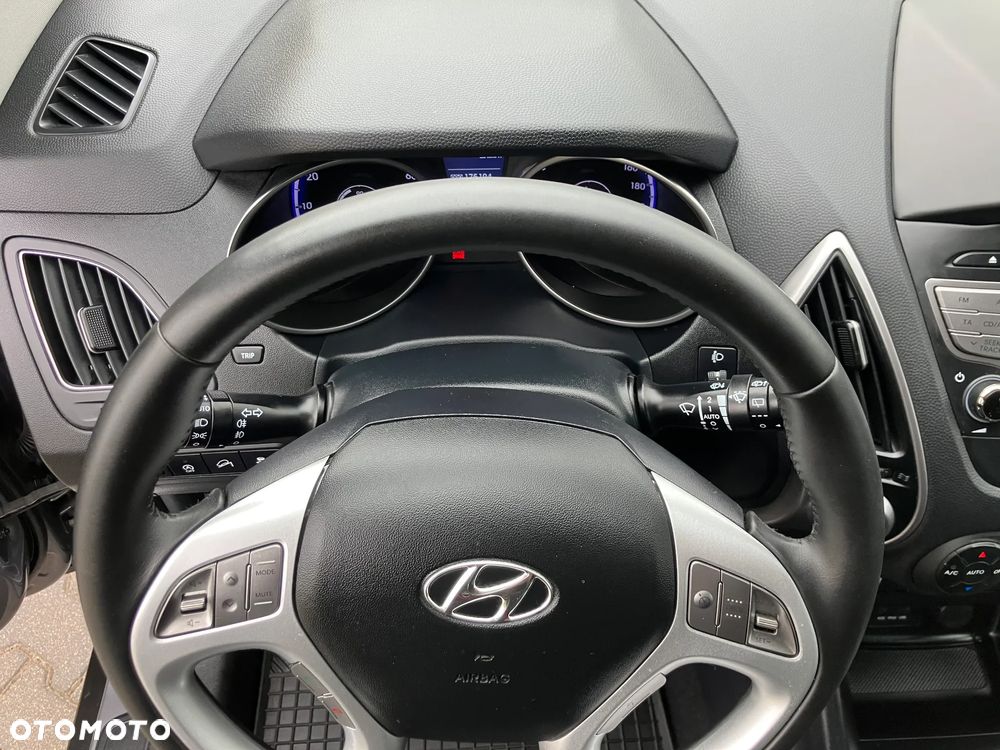 Hyundai ix35 blue 1.6 2WD Finale Gold - 27