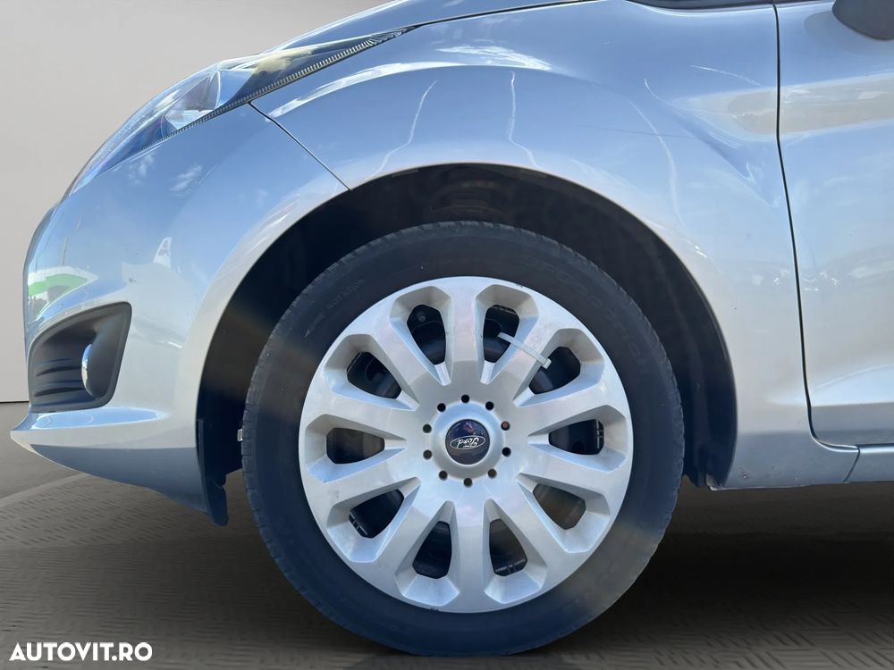 Ford Fiesta - 12