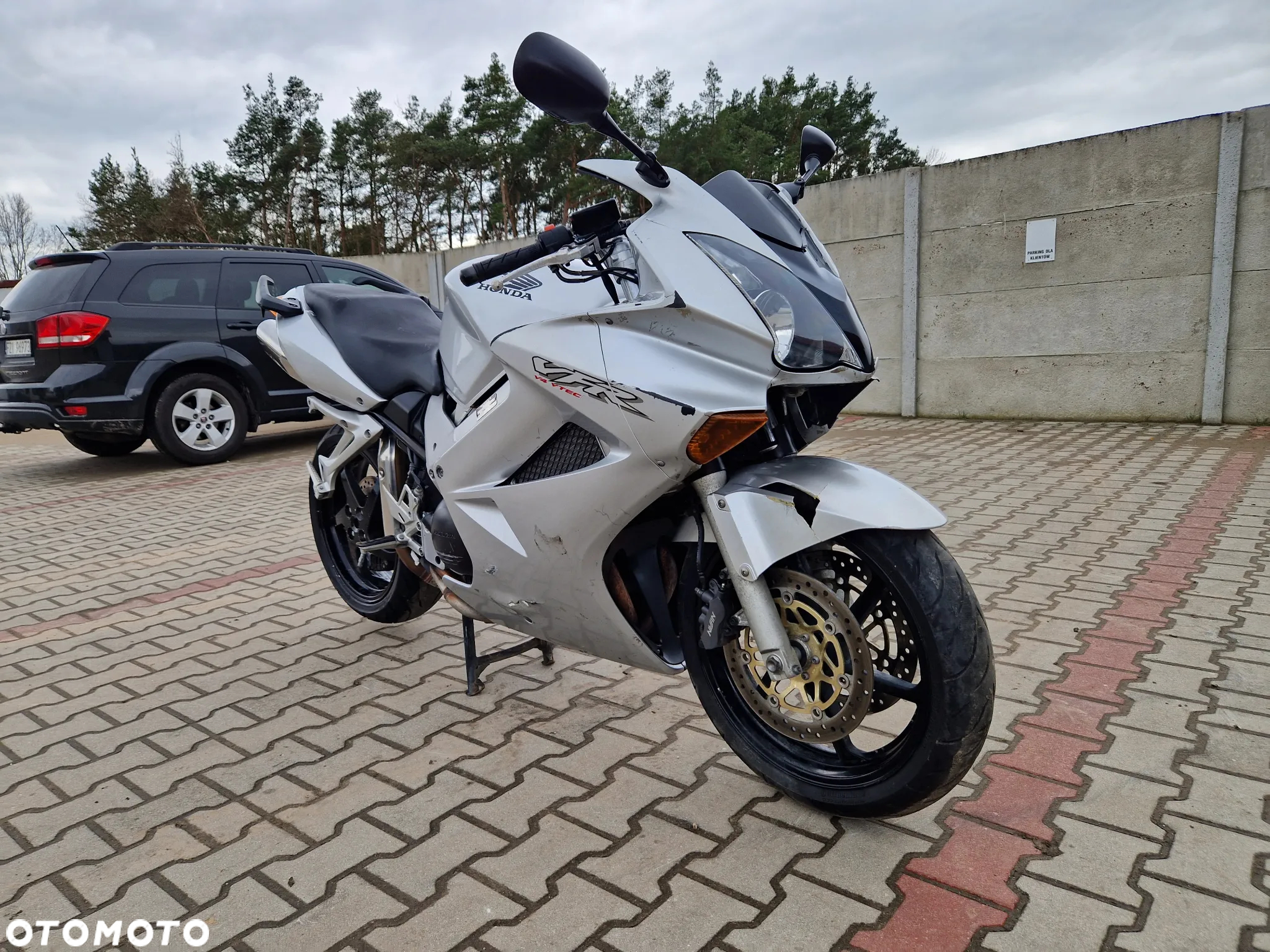 Honda VFR - 9