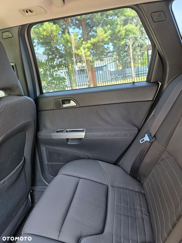 Volvo V50 2.4 Kinetic - 23