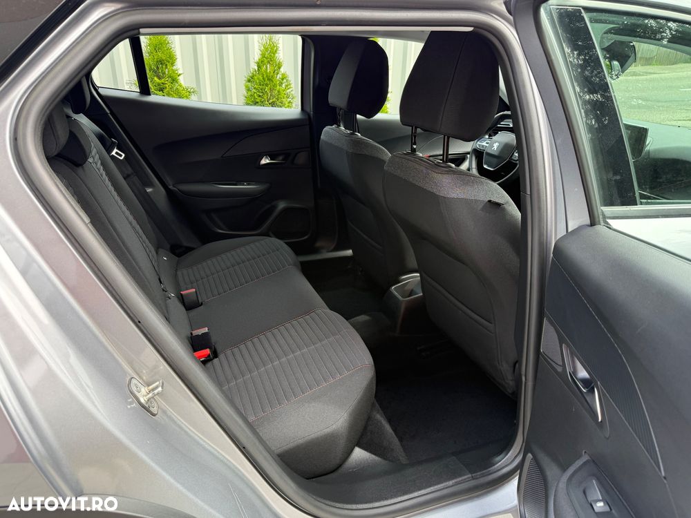 Peugeot 2008 1.2 PureTech Turbo S&S Active - 29