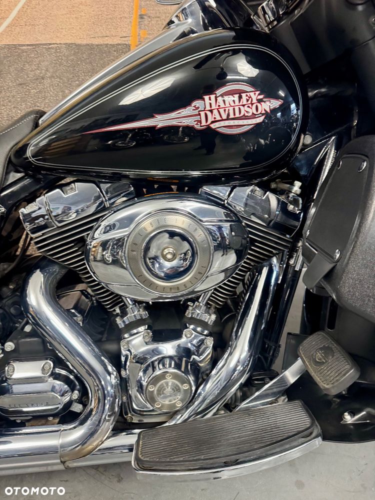 Harley-Davidson Touring Electra Glide - 10