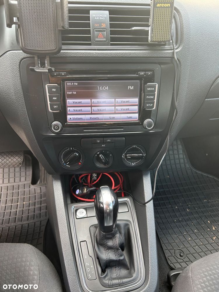 Volkswagen Jetta - 15