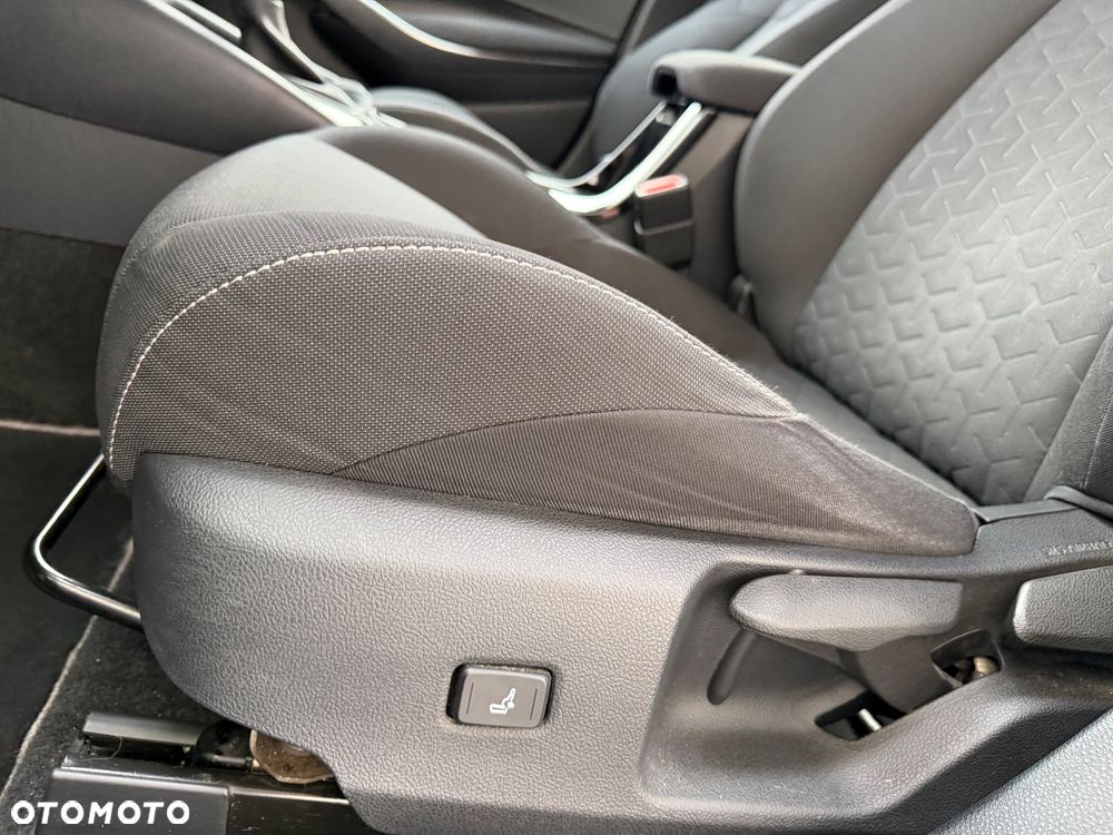 Toyota Corolla 1.8 Hybrid Comfort - 26