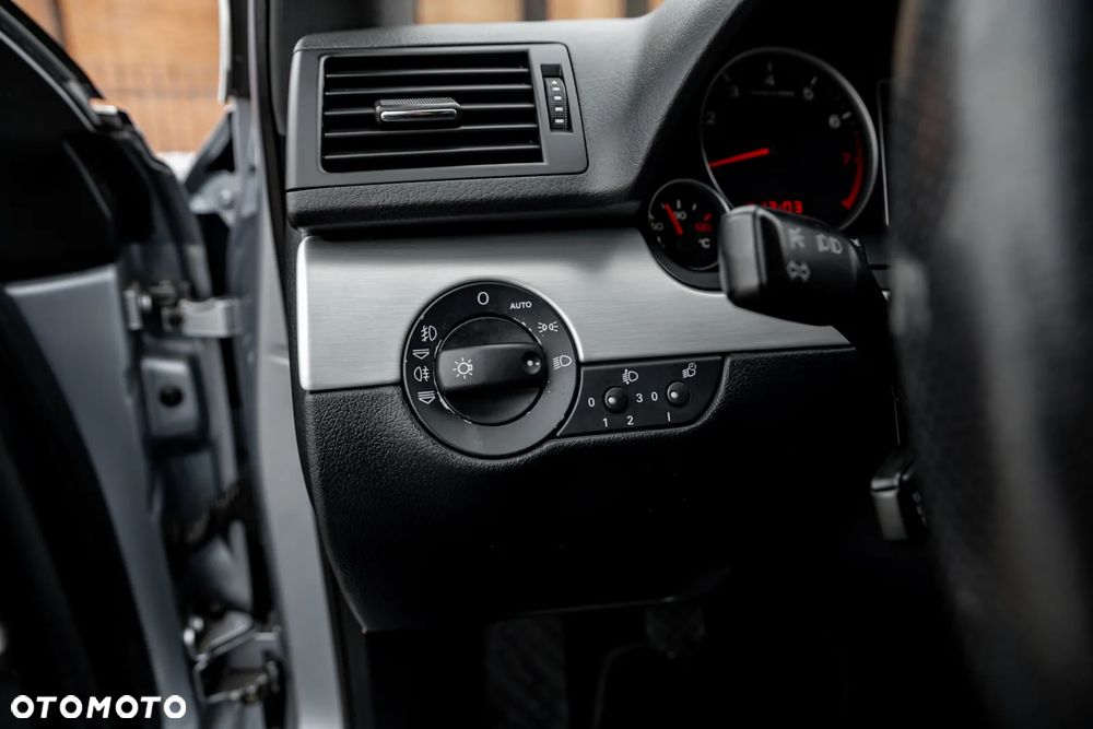 Audi A4 Avant 1.8T - 28