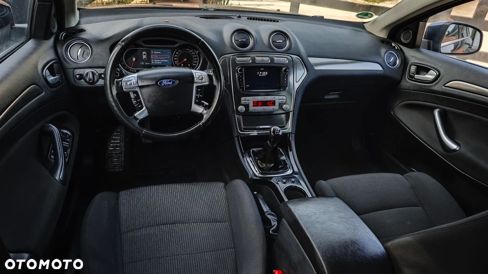 Ford Mondeo 2.0 Titanium - 13