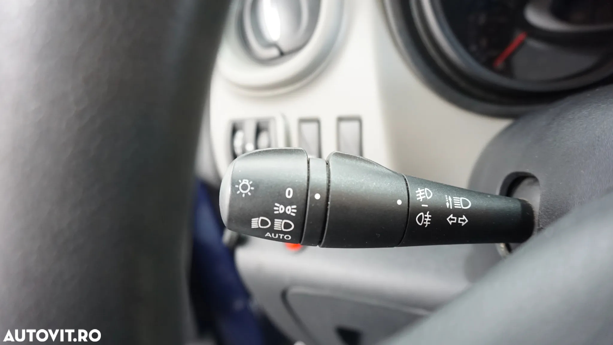 Renault Trafic - 13