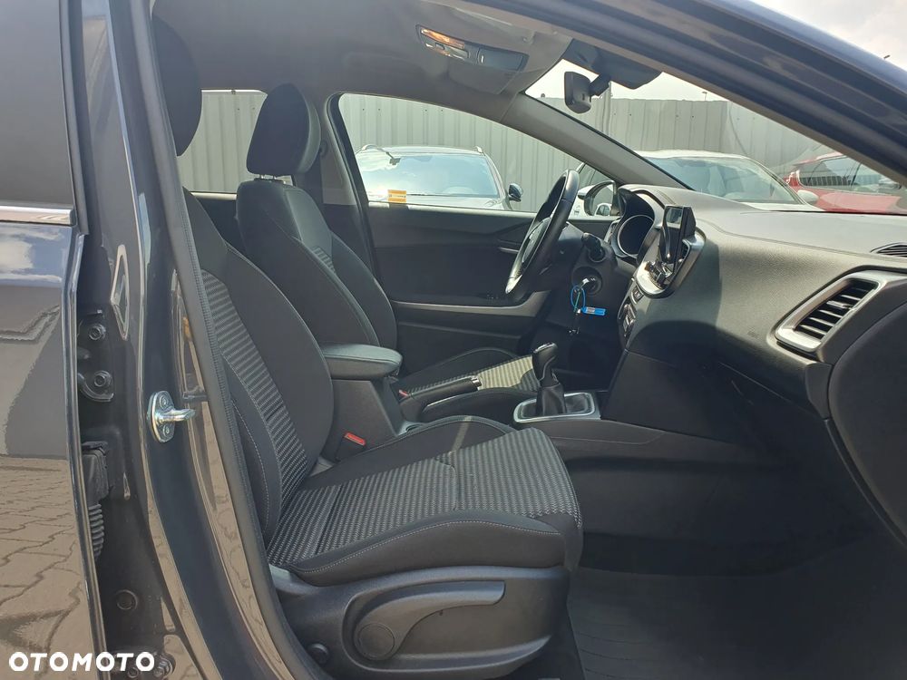 Kia Ceed 1.5 T-GDI M - 26