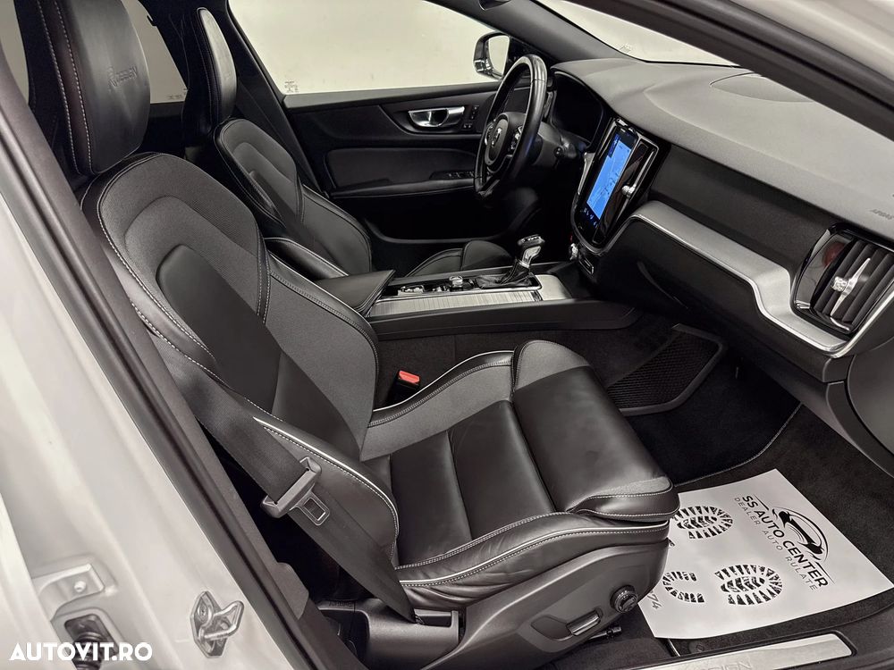 Volvo V60 D4 R-Design - 16