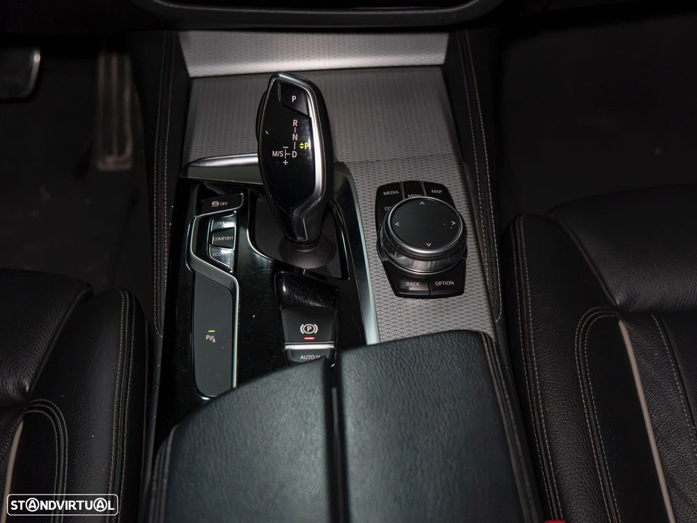 BMW 520 d Aut. M Sport Edition - 24