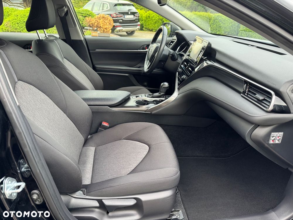 Toyota Camry 2.5 Hybrid Comfort CVT - 15
