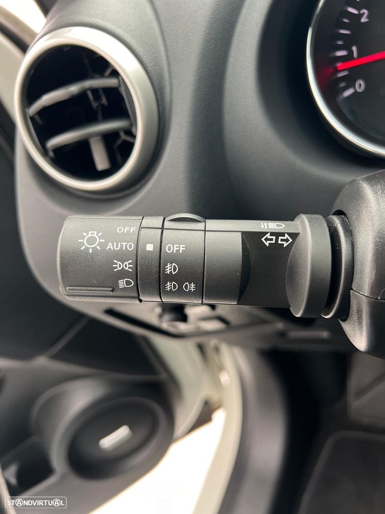 Nissan Qashqai 2.0 CVT tekna - 28