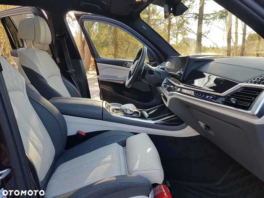 BMW X7 xDrive40d - 26