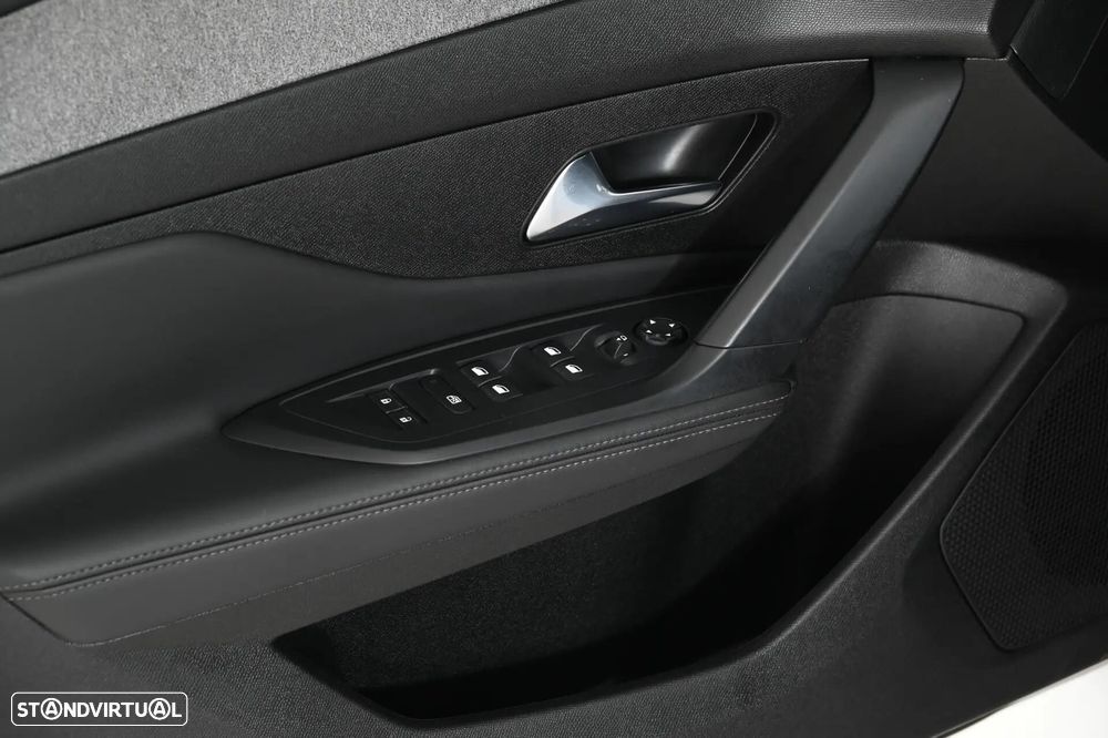 Peugeot 308 SW 1.6 Hybrid Allure Pack e-EAT8 - 25