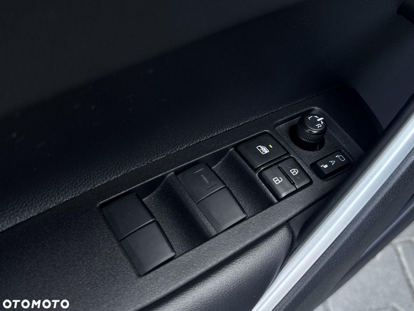 Toyota Corolla Cross - 27